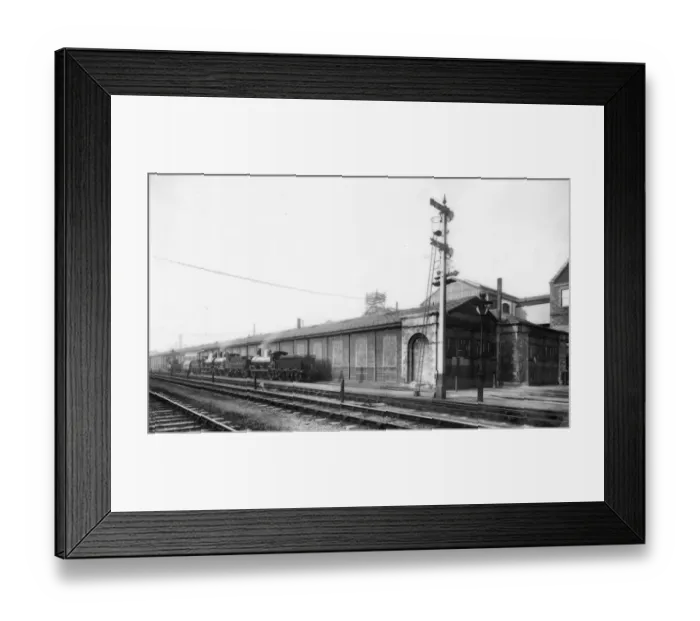 Framed Print : The Old Running Shed, Swindon Works, c1910 Framed Print : The Old Running Shed, Swindon Works, c1910