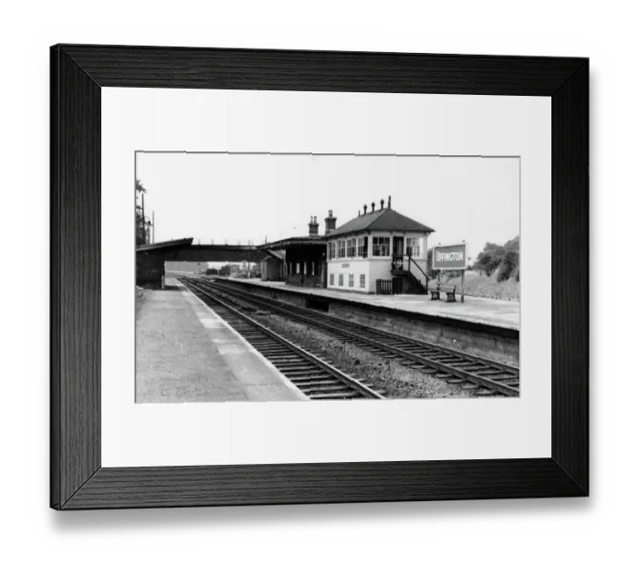 Framed Print : Uffington Station, Oxfordshire, c. 1950s Framed Print : Uffington Station, Oxfordshire, c. 1950s