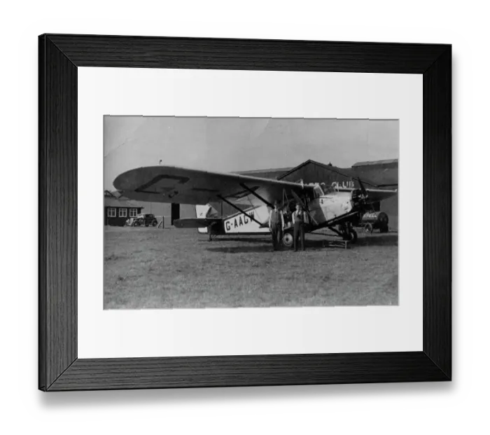 Framed Print : Westland Wessex G-aGW plane, c1940 Framed Print : Westland Wessex G-aGW plane, c1940