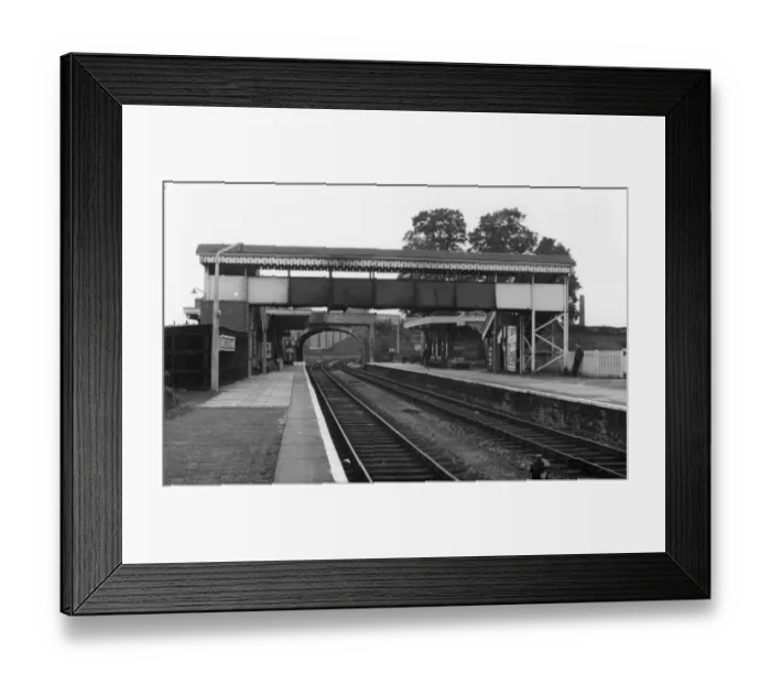 Framed Print : Melksham Station, c. 1960 Framed Print : Melksham Station, c. 1960
