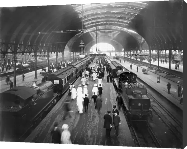 Paddington Station, London, 1913