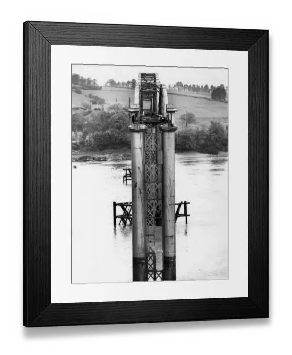 Framed Print : Dismantling of the Severn Railway Bridge, 1967 Framed Print : Dismantling of the Severn Railway Bridge, 1967