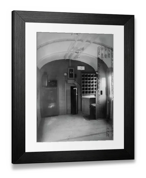 Framed Print : Auto Trailer, Brake Third, carriage No. 1668 - Guard Compartment Framed Print : Auto Trailer, Brake Third, carriage No. 1668 - Guard Compartment
