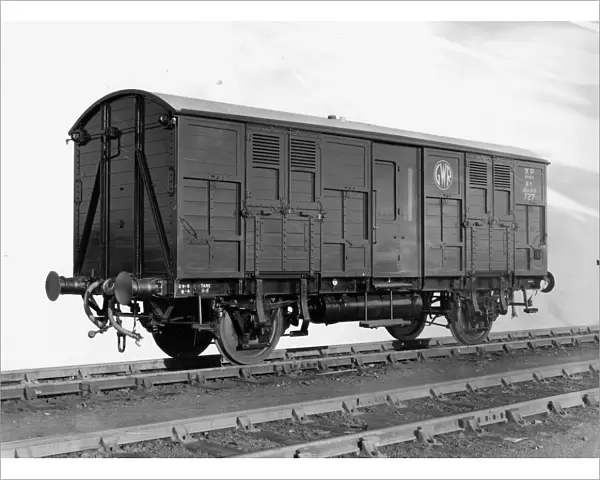 4 Wheeled Passenger Cattle Wagon, No. 727