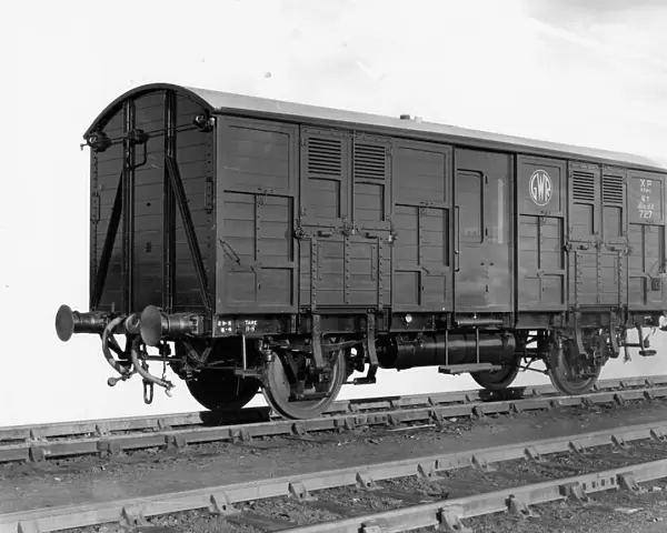 4 Wheeled Passenger Cattle Wagon, No. 727