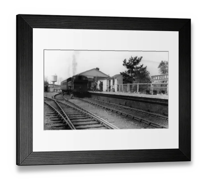 Framed Print : Lambourn Station c. 1950s Framed Print : Lambourn Station c. 1950s