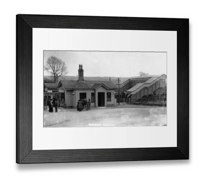 Framed Print : Evershot Station, Dorset, c. 1910 Framed Print : Evershot Station, Dorset, c. 1910