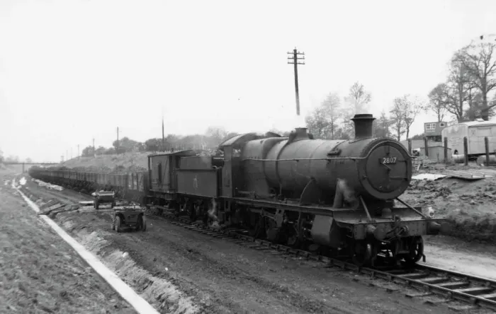 Framed Print : 2800 class, 2-8-0, No 2807 at Stanway Cutting April 1957