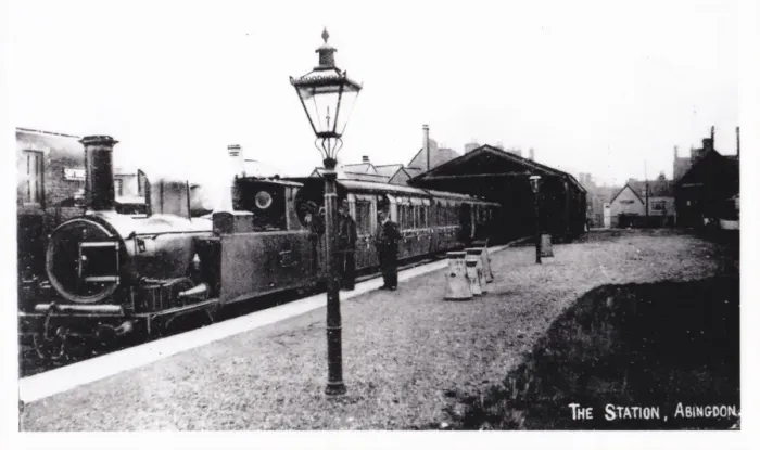 Framed Print : Abingdon Station, Oxfordshire, c. 1900
