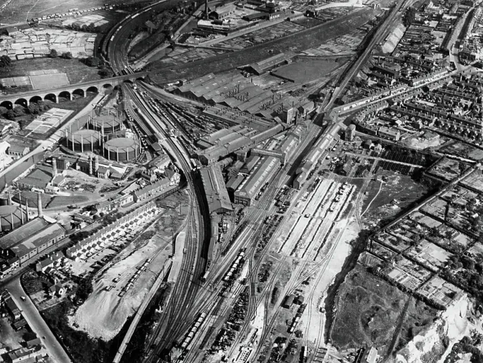 Framed Print : Aerial view of Stafford Road Works, Wolverhampton, about 1930
