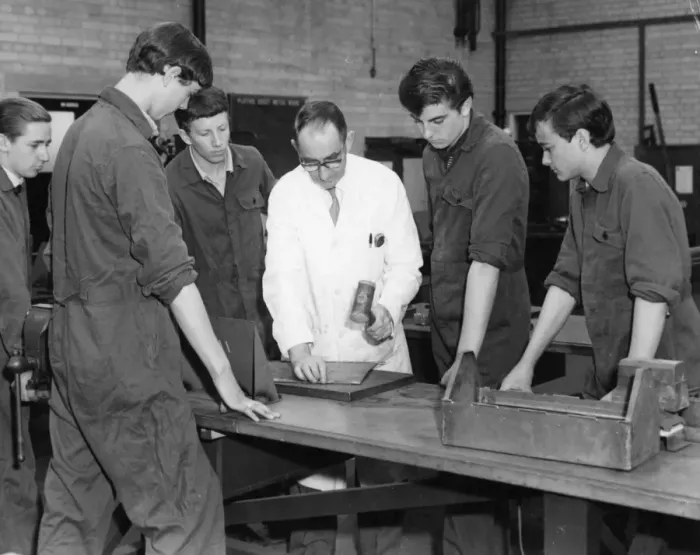 Framed Print : Apprentice Training School, Dean Street, Swindon, 1963 Framed Print : Apprentice Training School, Dean Street, Swindon, 1963