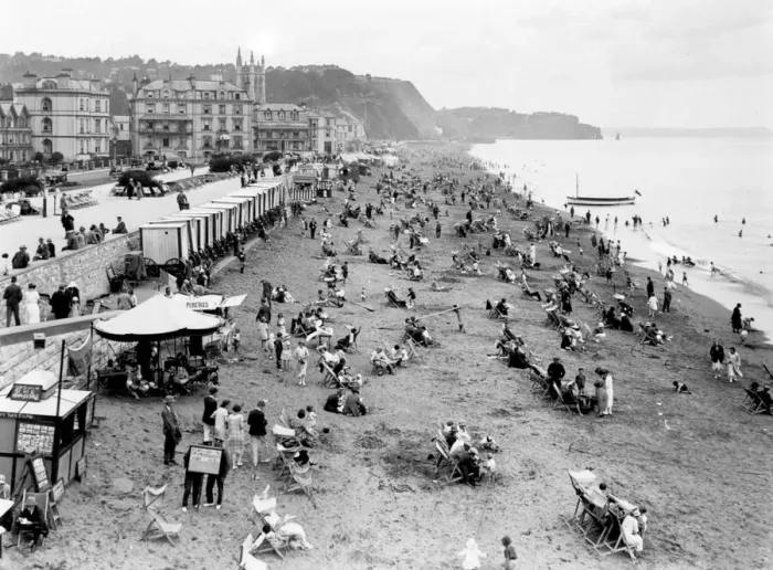 Framed Print : Each Beach, Teignmouth, Devon, c. 1925