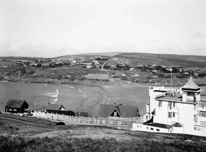 Framed Print : Bigbury-on-Sea from Burgh Island, Devon, September 1935