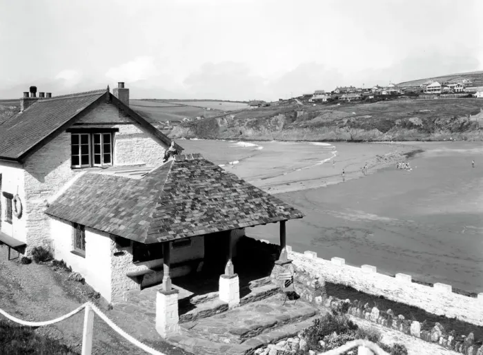 Framed Print : Bigbury-on-Sea from Burgh Island, Devon, September 1935
