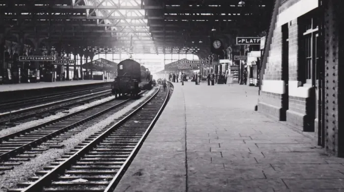 Framed Print : Birmingham Snow Hill Station, c. 1940s Framed Print : Birmingham Snow Hill Station, c. 1940s