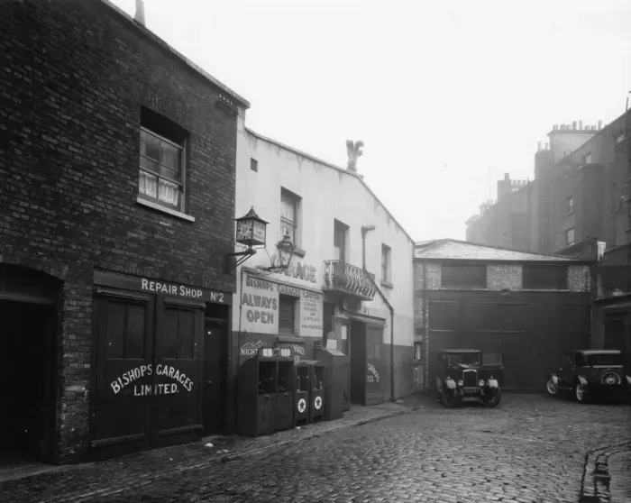 Framed Print : Bishops Road (Bishops Mews), Paddington, 1929