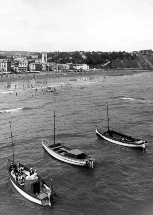Framed Print : Boats near The Grand Pier at Teignmouth, Devon, September 1933