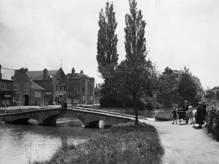Framed Print : Bourton-on-the Water, c. 1925