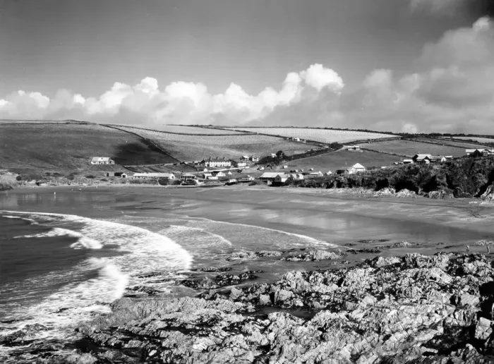 Framed Print : Challaborough Cove, near Bigbury-on-Sea, Devon, September 1935 Framed Print : Challaborough Cove, near Bigbury-on-Sea, Devon, September 1935