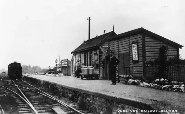 Framed Print : Dorstone Station, Herefordshire, c. 1910 Framed Print : Dorstone Station, Herefordshire, c. 1910