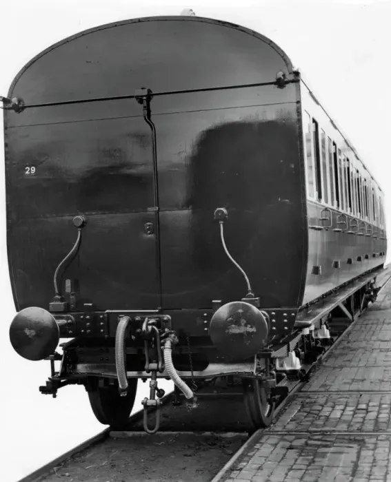 Framed Print : End of brake third carriage, No. 5871 Framed Print : End of brake third carriage, No. 5871