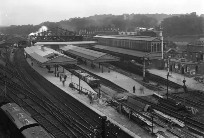 Framed Print : Exeter St Davids, Devon, c. 1912 Framed Print : Exeter St Davids, Devon, c. 1912