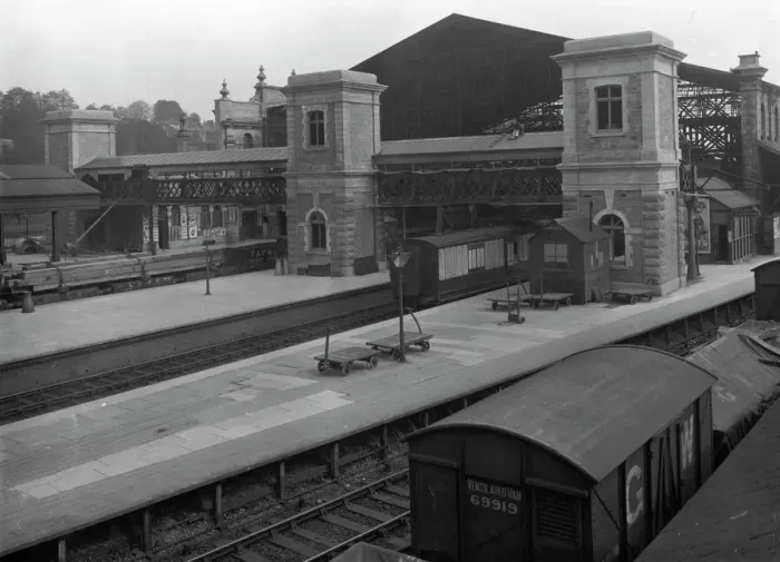 Framed Print : Exeter St Davids Station, Devon, c. 1912