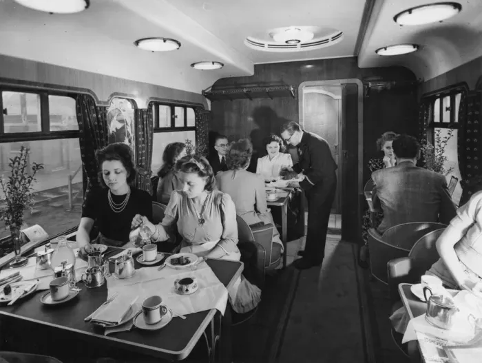 Framed Print : First Class Saloon, Restaurant Car, 1946