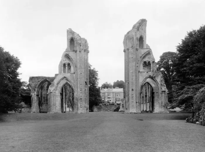 Framed Print : Glastonbury Abbey, Somerset, c. 1920s