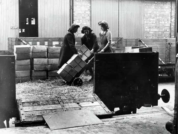Framed Print : Goods Yard, Cardiff Docks, 1943