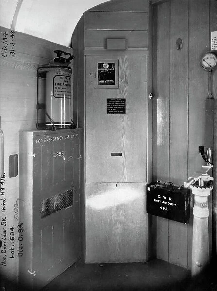 Guards Compartment of non corridor brake third van No.416, 1948