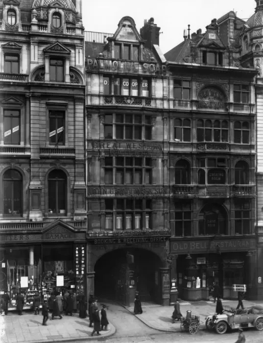 Framed Print : GWR Offices and Gamages Department Store, London, c. 1900