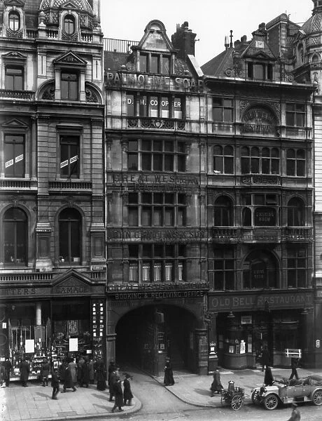 GWR Offices and Gamages Department Store, London, c.1900
