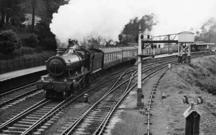 Framed Print : Hall Class locomotive No. 5972, Olton Hall, 4th October 1958 Framed Print : Hall Class locomotive No. 5972, Olton Hall, 4th October 1958