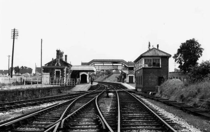 Framed Print : Hallatrow Station and Signalbox, Somerset, c. 1940s Framed Print : Hallatrow Station and Signalbox, Somerset, c. 1940s