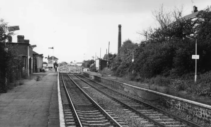 Framed Print : Hartlebury Station, Worcestershire, c. 1980 Framed Print : Hartlebury Station, Worcestershire, c. 1980