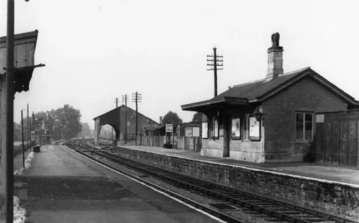 Framed Print : Heytesbury Station, Wiltshire Framed Print : Heytesbury Station, Wiltshire
