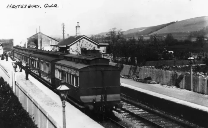 Framed Print : Heytesbury Station, Wiltshire, c. 1907