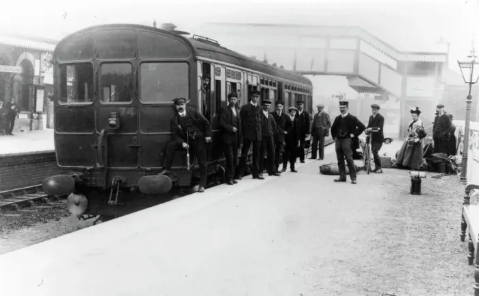 Framed Print : Hungerford station, c. 1906