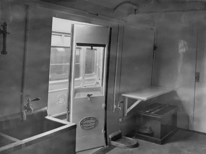 Framed Print : Kitchen Car of No. 16 Ambulance train, April 1915 Framed Print : Kitchen Car of No. 16 Ambulance train, April 1915