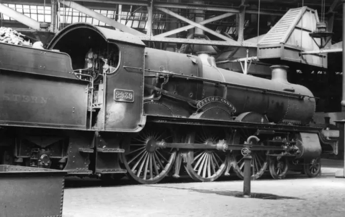 Framed Print : Locomotive No. 2939, Croome Court, 1935