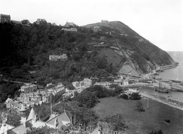 Framed Print : Lynton & Lynmouth, North Devon, 1924
