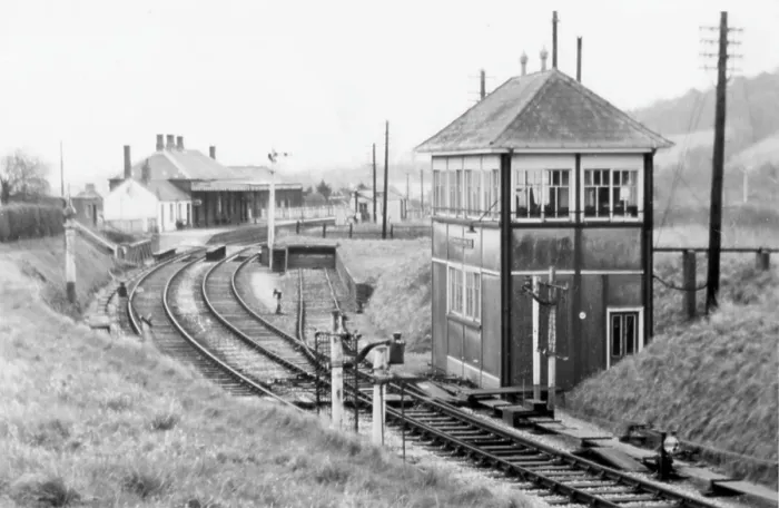 Framed Print : Marlborough Low Level Station, c1960s Framed Print : Marlborough Low Level Station, c1960s