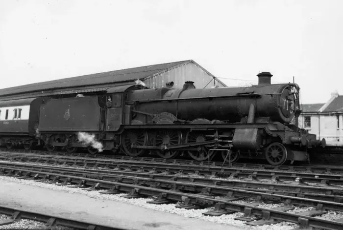 Framed Print : Modified Hall class, 4-6-0, No. 7903 Foremarke Hall at Bath Spa, 1960s