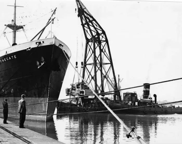 Framed Print : Newport Docks, c1940s Framed Print : Newport Docks, c1940s