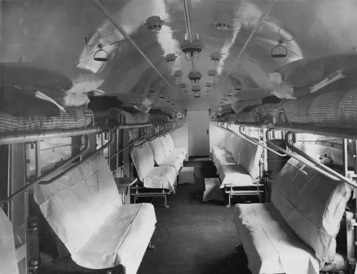 Framed Print : No. 16 ambulance train ward carriage, April 1915 Framed Print : No. 16 ambulance train ward carriage, April 1915