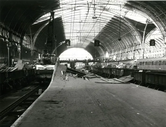 Framed Print : Paddington Station, Platforms 4 & 5 Reconstruction, 1967 Framed Print : Paddington Station, Platforms 4 & 5 Reconstruction, 1967