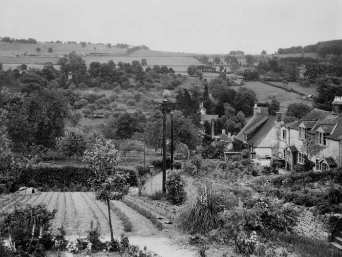 Framed Print : Painswick, May 1926 Framed Print : Painswick, May 1926