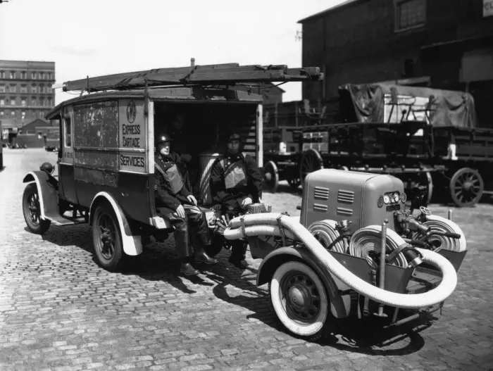 Framed Print : A petrol trailer fire pump hauled by an ex-GWR Express Cartage van, 1940 Framed Print : A petrol trailer fire pump hauled by an ex-GWR Express Cartage van, 1940