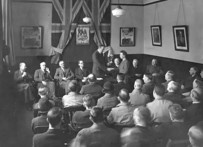 Framed Print : Presentation of a War Savings League Cup to members at Swindon Works, 1944 Framed Print : Presentation of a War Savings League Cup to members at Swindon Works, 1944